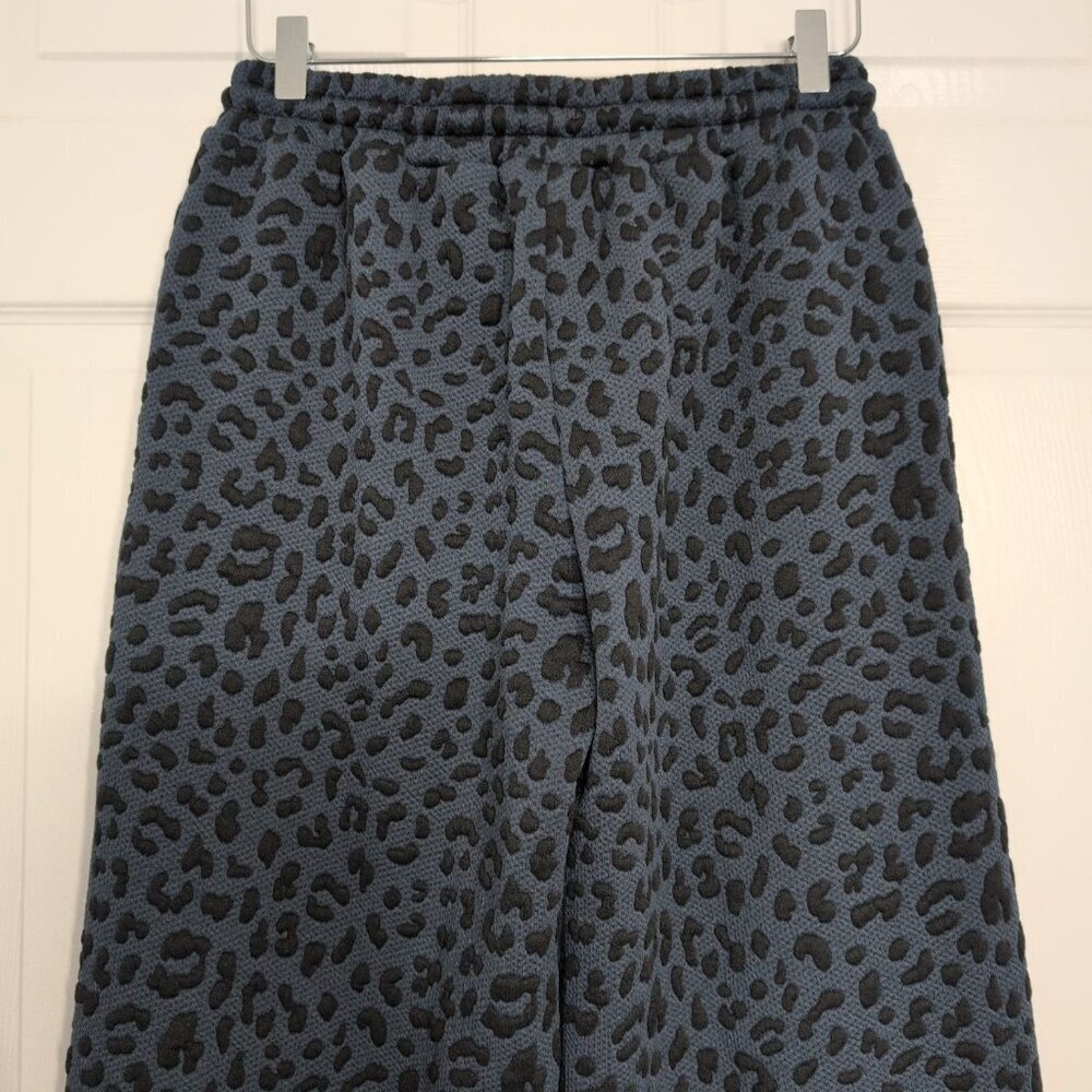 SSYS the Label Leopard Crop Pants Womens Size Medium Blue Wide Leg Drawstring - Picture 9 of 9